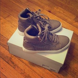 Steve Madden sneakers